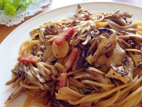 秋に食べたい♪舞茸と厚切りベーコンのパスタ